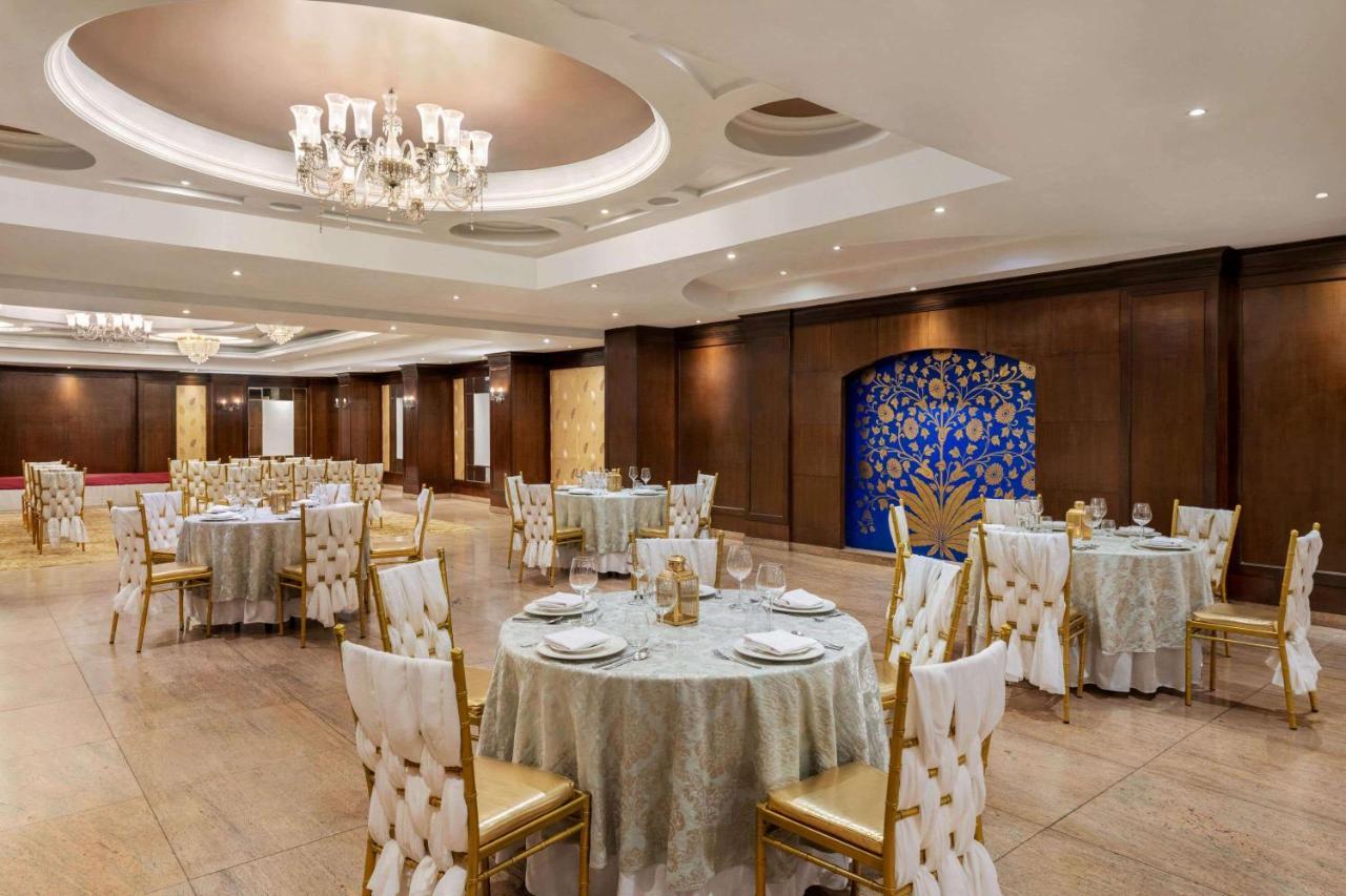 Hotel Ramada By Wyndham Jaipur North Exteriér fotografie
